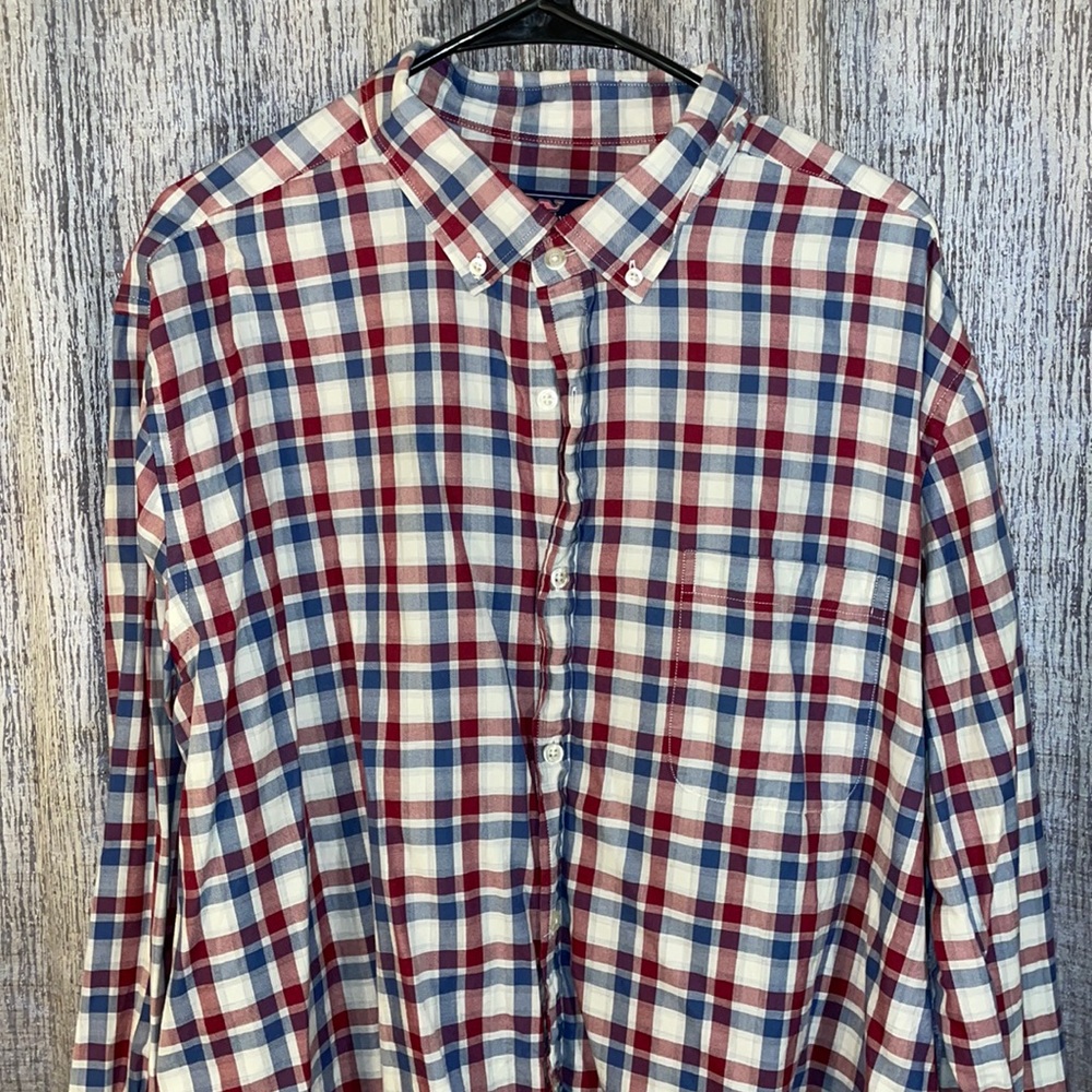Vineyard vines button long sleeve shirt
